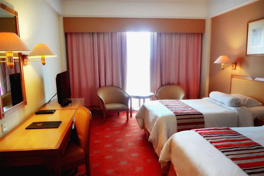Tiara Medan Hotel & Convention Center Dış mekan fotoğraf